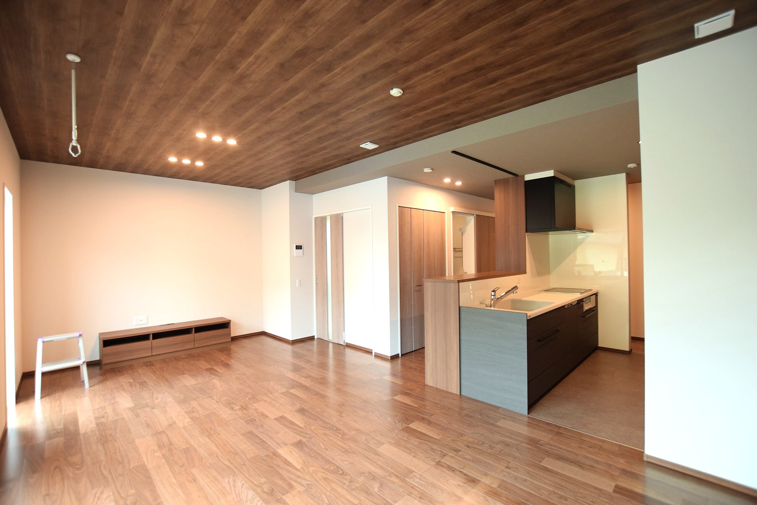 素材にこだわった、落ち着きのあるLDK